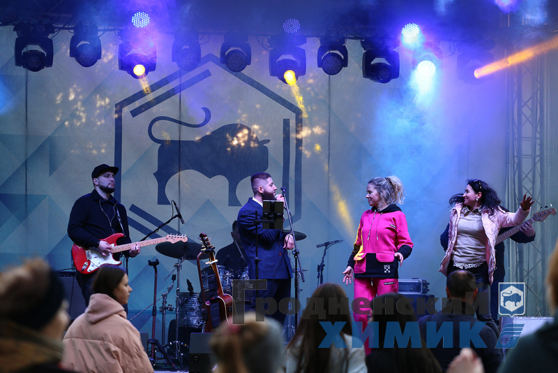 47886957065709 (6).jpg